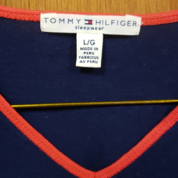 Tommy Hilfiger T-Shirt&Shorts Set - Picture 4 of 6
